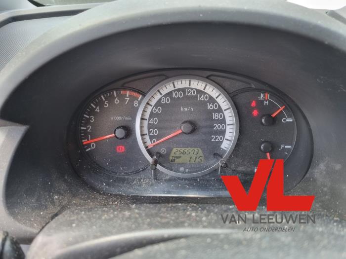 Mazda 5 1.8i 16V Sloopvoertuig (2005, Grijs)