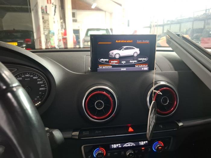 Audi A3 Limousine 2.0 TDI 16V Sloopvoertuig (2014, Wit)