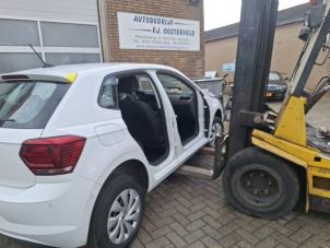 Volkswagen Polo VI 1.0 TSI 12V  (Sloop)