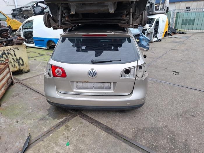 Volkswagen Passat Variant 1.6 Sloopvoertuig (2006, Beige)