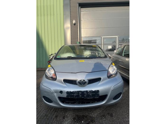 Toyota Aygo 1.0 12V VVT-i Sloopvoertuig (2013, Grijs)