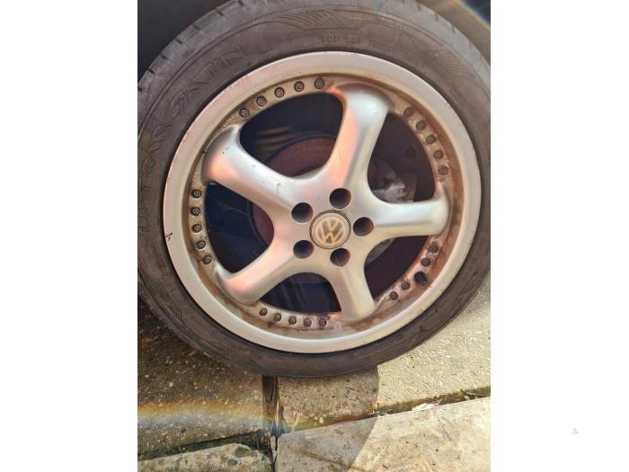 Volkswagen New Beetle 1.8 20V Turbo Sloopvoertuig (2000, Zwart)