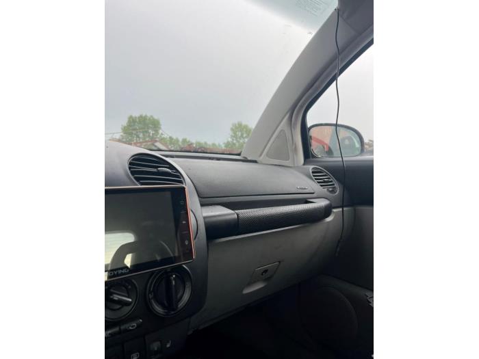 Volkswagen New Beetle 1.8 20V Turbo Sloopvoertuig (2000, Zwart)