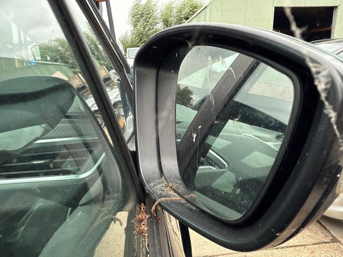 Peugeot 2008 1.6 Blue HDi 75 Sloopvoertuig (2016, Groen)