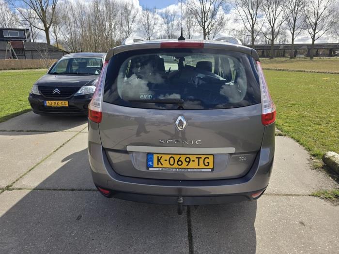 Renault Grand Scénic III 1.2 16V TCe 130 Sloopvoertuig (2014, Grijs)