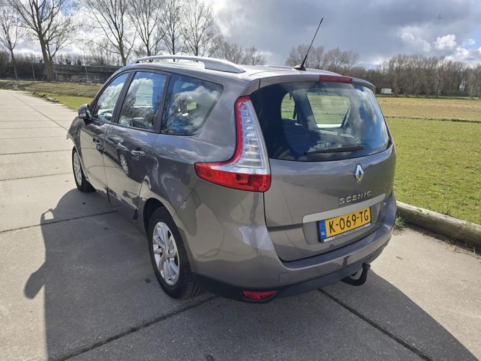 Renault Grand Scénic III 1.2 16V TCe 130 Sloopvoertuig (2014, Grijs)