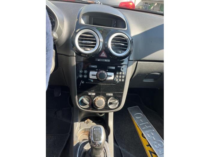 Opel Corsa D 1.2 16V Sloopvoertuig (2008, Zwart)