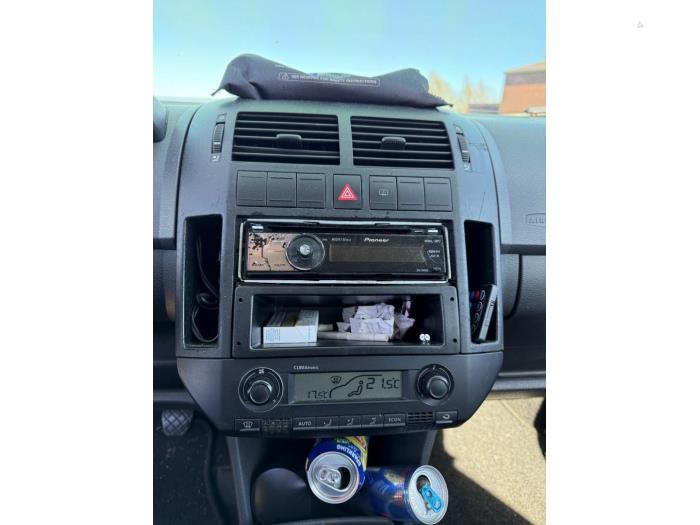 Volkswagen Polo IV 1.4 16V Sloopvoertuig (2006, Grijs)