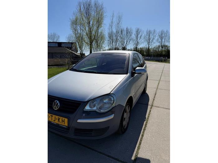 Volkswagen Polo IV 1.4 16V Sloopvoertuig (2006, Grijs)