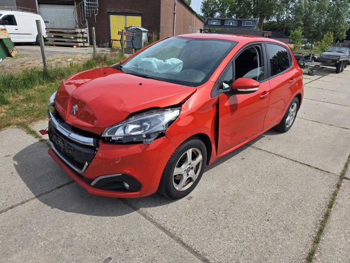 Peugeot 208 I 1.2 Vti 12V PureTech 82 Sloopvoertuig (2016, Oranje)