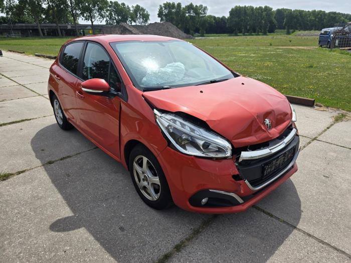 Peugeot 208 I 1.2 Vti 12V PureTech 82 Sloopvoertuig (2016, Oranje)