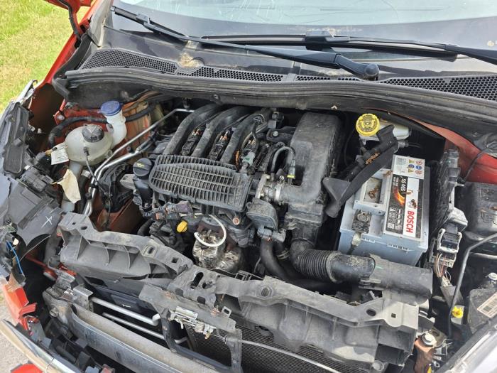 Peugeot 208 I 1.2 Vti 12V PureTech 82 Sloopvoertuig (2016, Oranje)