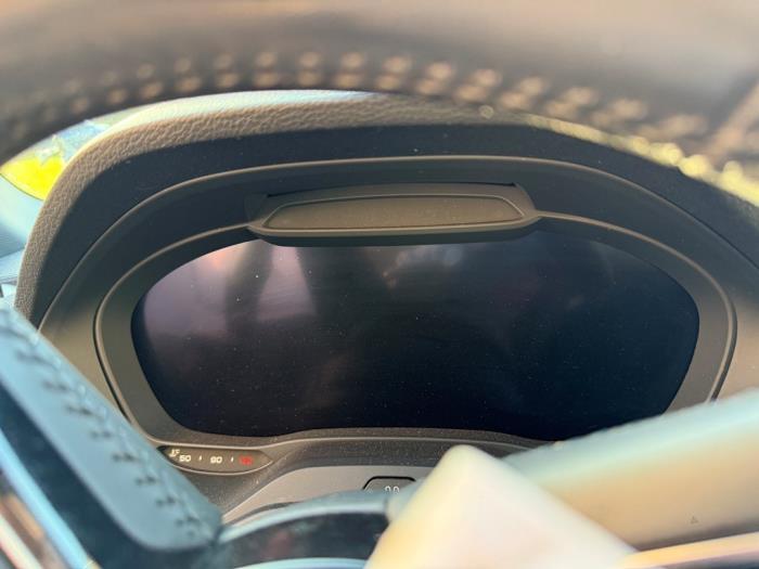 Audi Q2 1.4 TFSI 16V Sloopvoertuig (2017, Grijs)