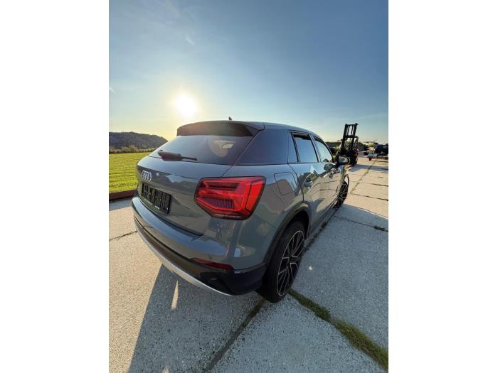 Audi Q2 1.4 TFSI 16V Sloopvoertuig (2017, Grijs)