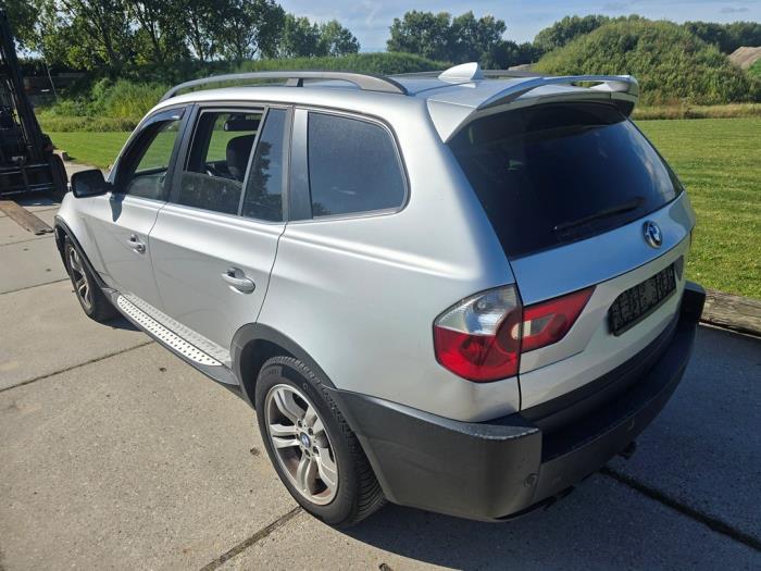 BMW X3 3.0i xDrive 24V Sloopvoertuig (2006, Grijs)