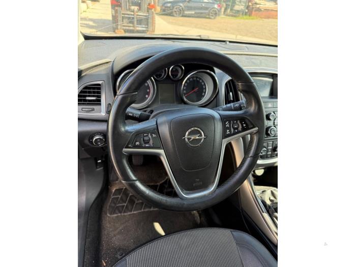 Opel Astra J 1.4 Turbo 16V Sloopvoertuig (2011, Zwart)