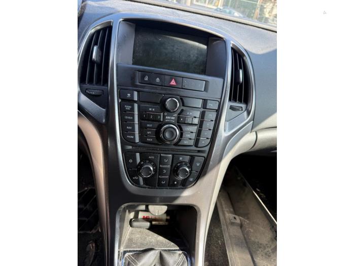 Opel Astra J 1.4 Turbo 16V Sloopvoertuig (2011, Zwart)