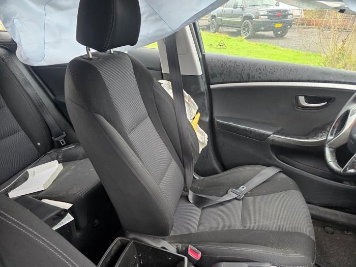 Hyundai i30 1.4 16V Sloopvoertuig (2016, Grijs)