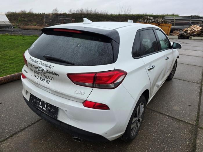Hyundai i30 1.0 T-GDI 12V Sloopvoertuig (2018, Wit)