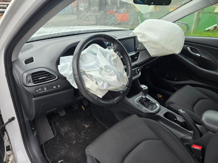 Hyundai i30 1.0 T-GDI 12V Sloopvoertuig (2018, Wit)