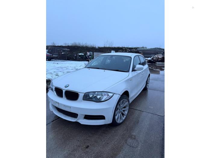 BMW 1 serie 116d 16V Sloopvoertuig (2010, Wit)
