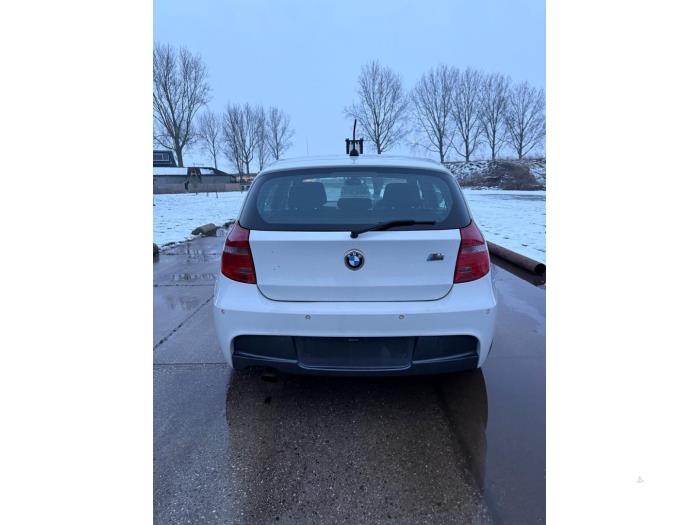 BMW 1 serie 116d 16V Sloopvoertuig (2010, Wit)