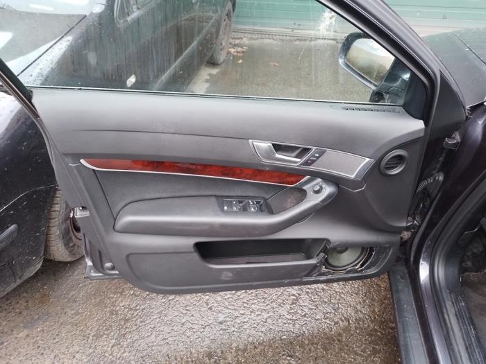 Audi A6 3.0 TDI V6 24V Quattro Sloopvoertuig (2004, Metallic, Grijs)