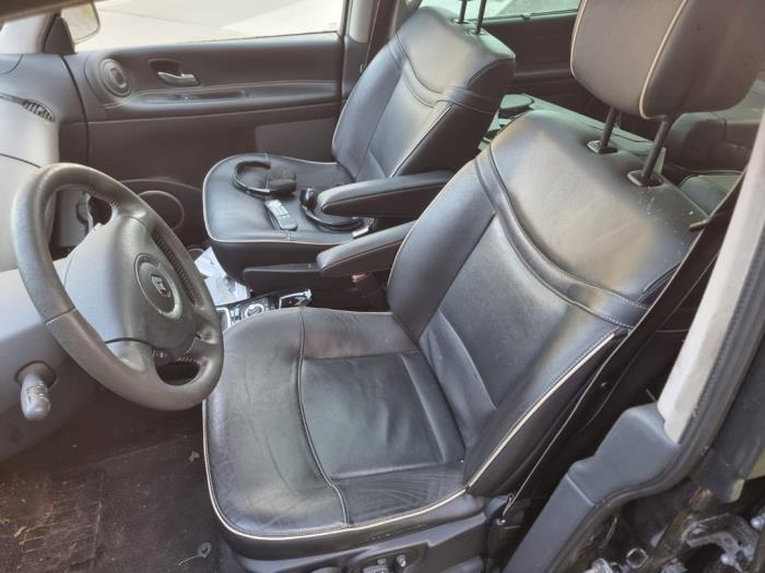 Renault Espace 2.0 dCi 16V 150 FAP . Sloopvoertuig (2011, Zwart)