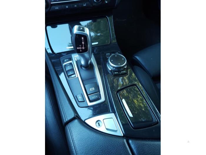 BMW 5 serie Touring 525d 16V Sloopvoertuig (2015, Wit)