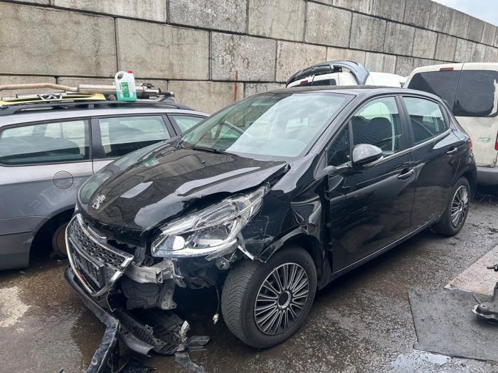 Peugeot 208 I 1.0 Vti 12V PureTech Sloopvoertuig (2013, Metallic, Zwart)