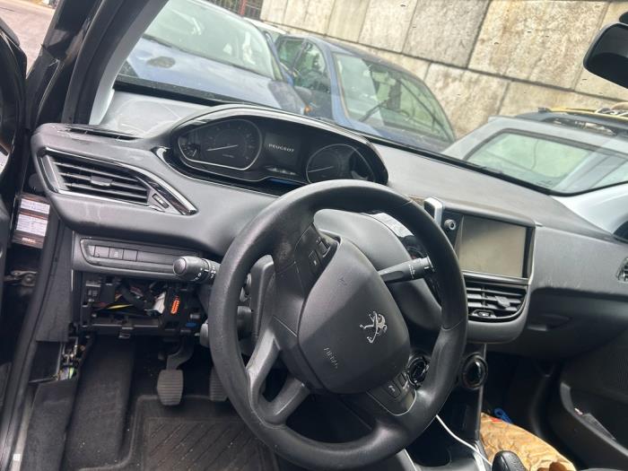 Peugeot 208 I 1.0 Vti 12V PureTech Sloopvoertuig (2013, Metallic, Zwart)