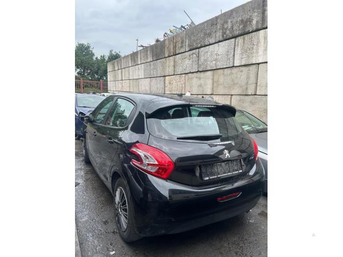 Peugeot 208 I 1.0 Vti 12V PureTech Sloopvoertuig (2013, Metallic, Zwart)