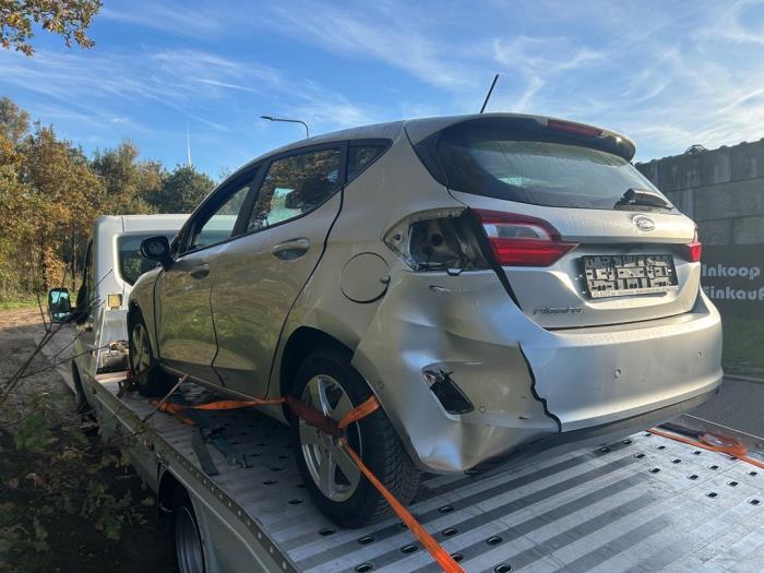 Ford Fiesta 7 1.0 EcoBoost 12V 100 Sloopvoertuig (2018, Metallic, Zilvergrijs, Moondust)