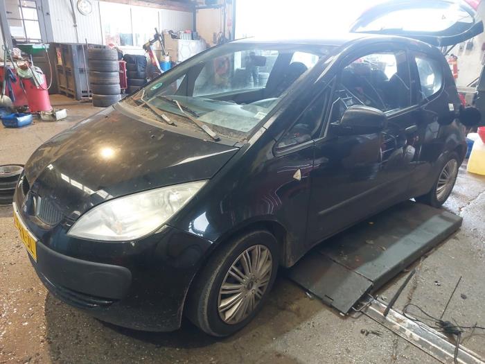 Mitsubishi Colt 1.3 16V Sloopvoertuig (2005, Zwart)