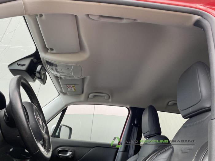 Jeep Renegade 1.4 Multi Air 16V 4x4 Sloopvoertuig (2015, Rood)