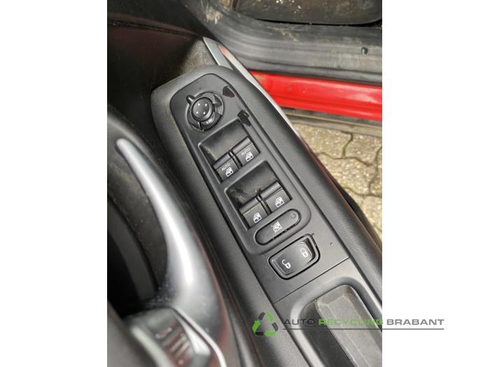 Jeep Renegade 1.4 Multi Air 16V 4x4 Sloopvoertuig (2015, Rood)