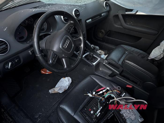 Audi A3 Sportback 1.6 TDI 16V Sloopvoertuig (2010, Grijs)