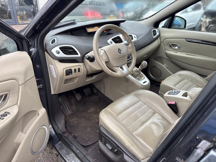 Renault Scénic III 1.4 16V TCe 130 Sloopvoertuig (2009, Metallic, Grijs)