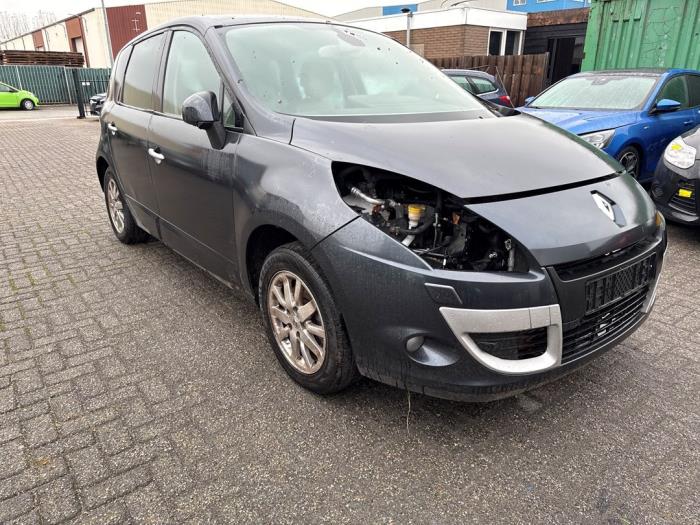 Renault Scénic III 1.4 16V TCe 130 Sloopvoertuig (2009, Metallic, Grijs)