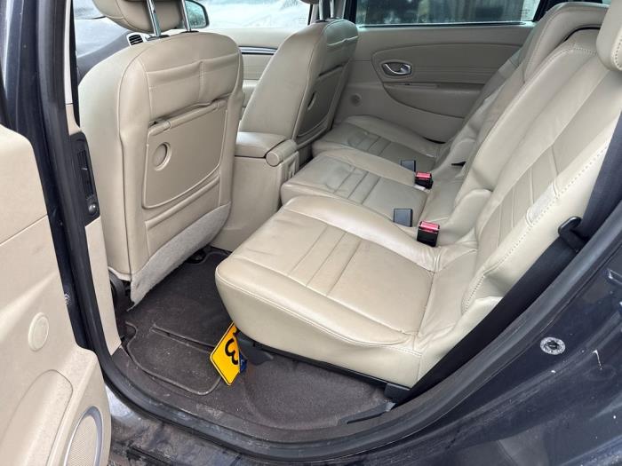 Renault Scénic III 1.4 16V TCe 130 Sloopvoertuig (2009, Metallic, Grijs)