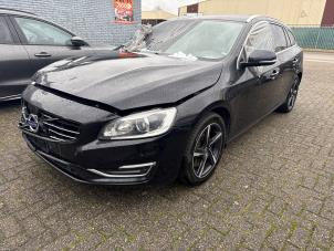 Volvo V60 I 2.4 D6 20V Plug-in Hybrid AWD  (Sloop)