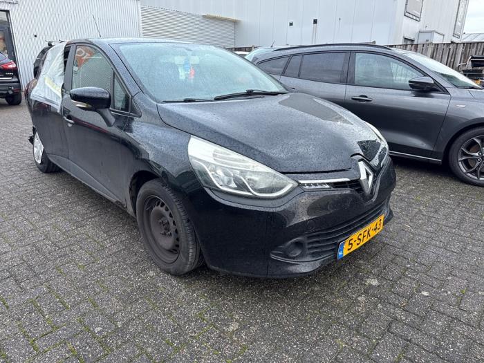 Renault Clio IV 0.9 Energy TCE 90 12V Sloopvoertuig (2013, Metallic, Zwart)