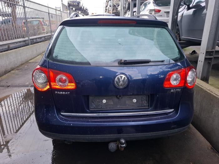 Volkswagen Passat Sloopvoertuig (2006, Blauw)