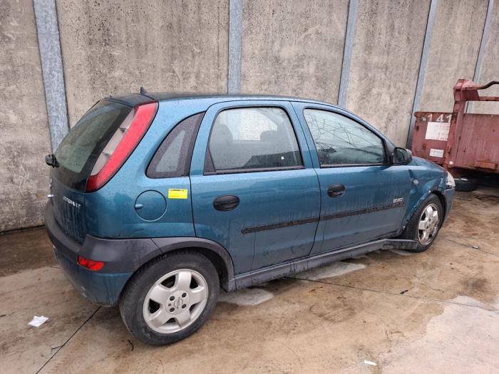 Opel Corsa C 1.2 16V Sloopvoertuig (2002, Metallic, Grijs)