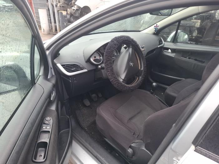 Peugeot 207 SW 1.4 16V Vti Sloopvoertuig (2011, Transparant, Moonmist, Grijs, Aluminium)